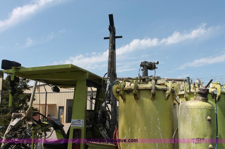 image for item D8283 1996 MB ride-on paint striper