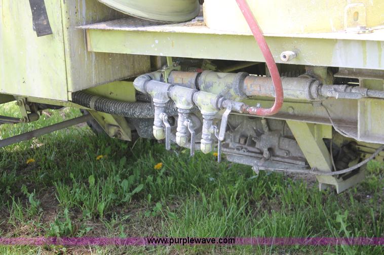 image for item D8283 1996 MB ride-on paint striper