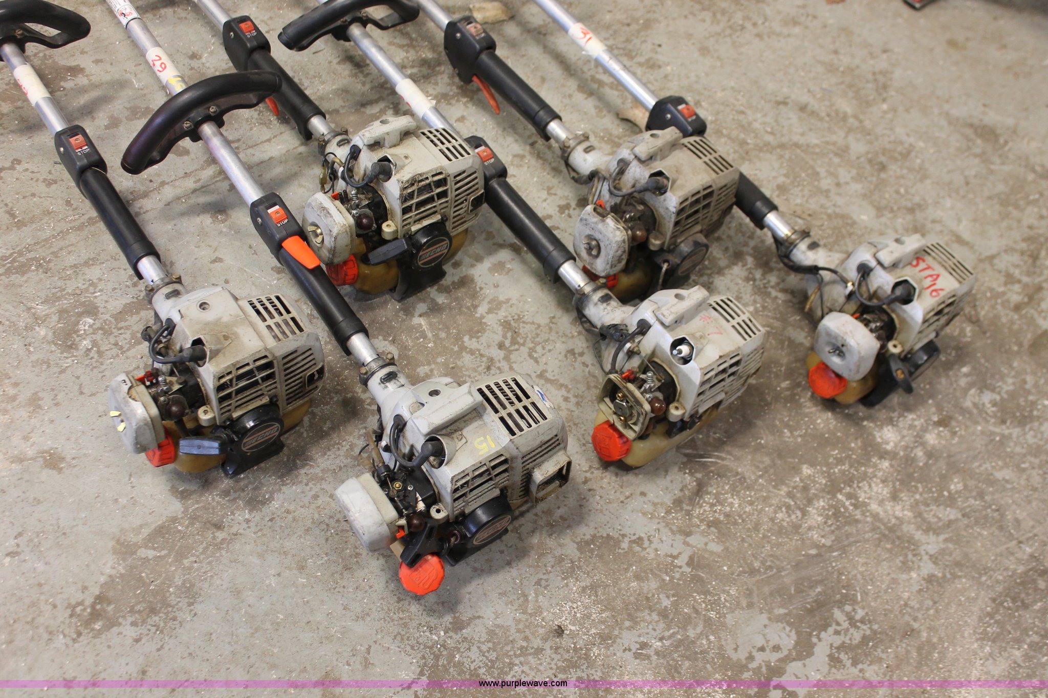 (6) Echo SRM2100 string trimmer in Wichita, KS Item AH9105 sold