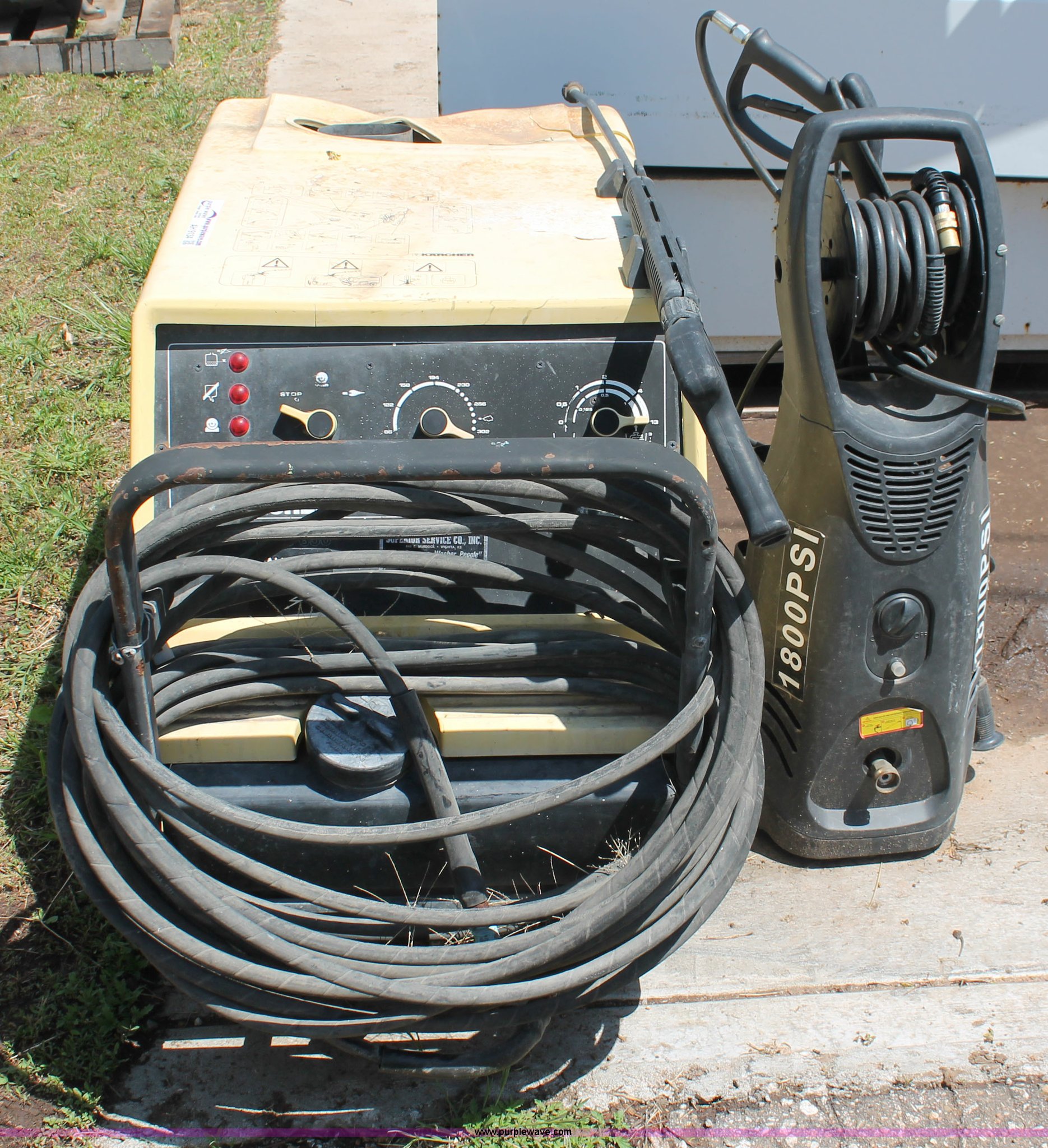 (2) pressure washers in Wichita, KS Item AH9134 sold Purple Wave