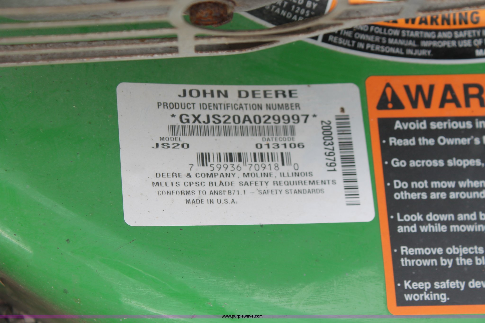 (2) John Deere JS20 self propelled mowers in Wichita, KS Item AH9163