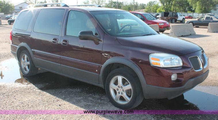 image for item D8315 2006 Pontiac Montana SV6 van