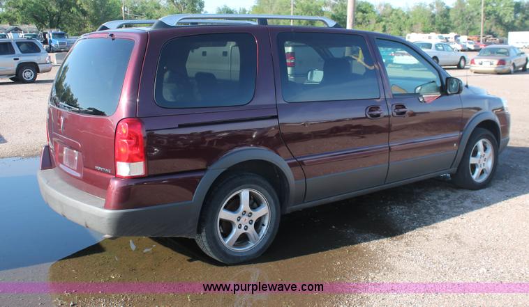 image for item D8315 2006 Pontiac Montana SV6 van