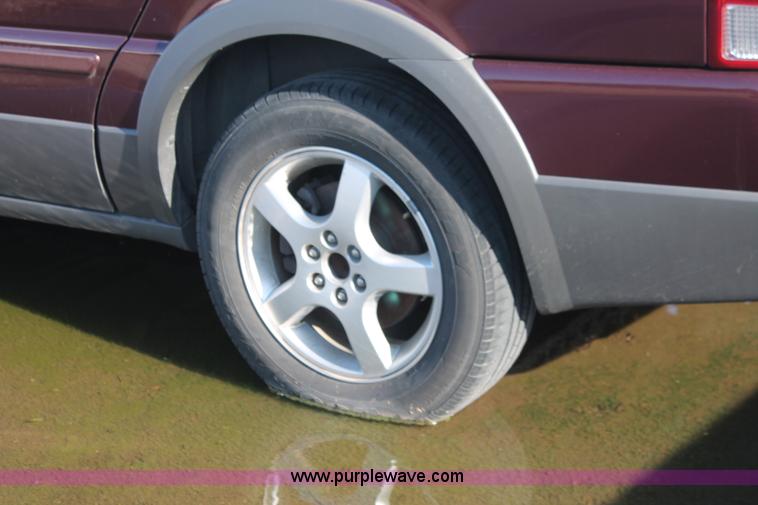 image for item D8315 2006 Pontiac Montana SV6 van