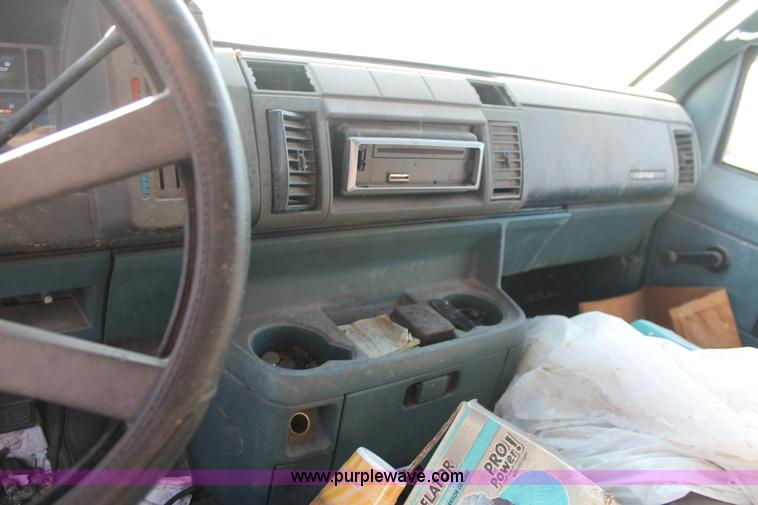 image for item D8317 1992 Chevrolet Astro Cargo van