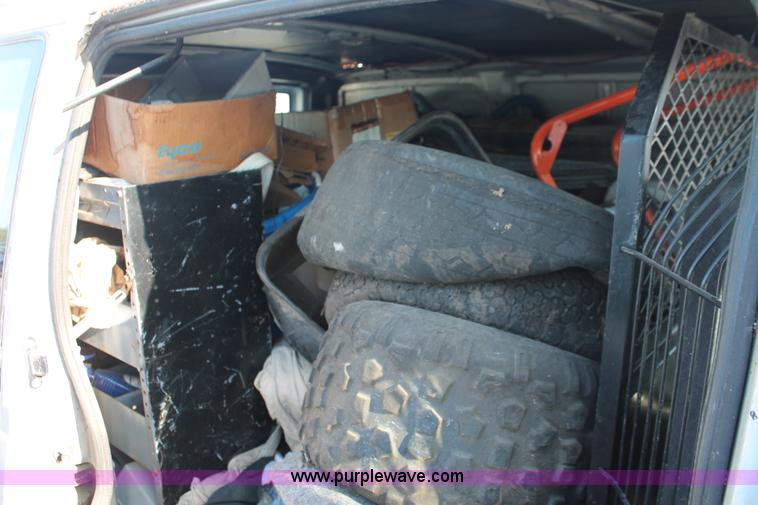 image for item D8317 1992 Chevrolet Astro Cargo van