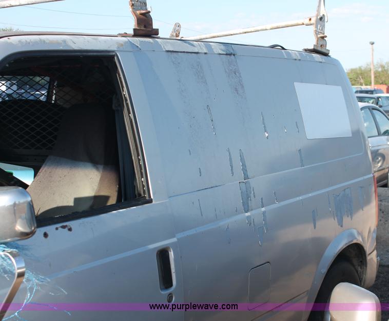 image for item D8317 1992 Chevrolet Astro Cargo van