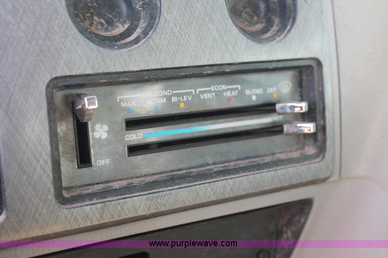 image for item D8318 1995 Chevrolet G20 Sport van