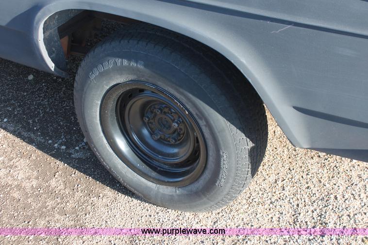 image for item D8318 1995 Chevrolet G20 Sport van