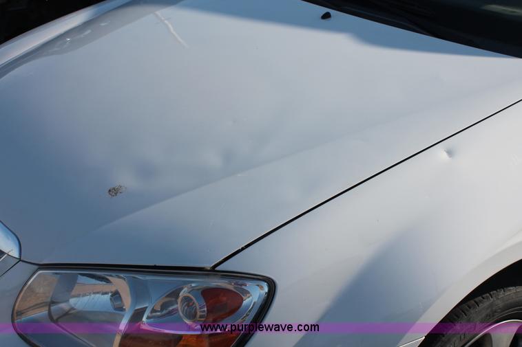 image for item D8319 2007 Kia Spectra EX