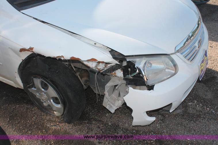 image for item D8319 2007 Kia Spectra EX