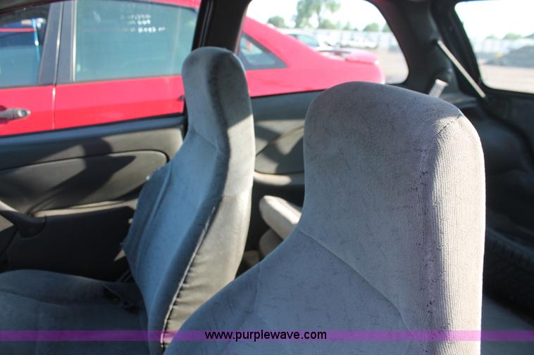 image for item D8320 1997 Geo Metro LSi