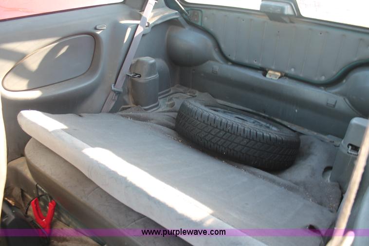 image for item D8320 1997 Geo Metro LSi