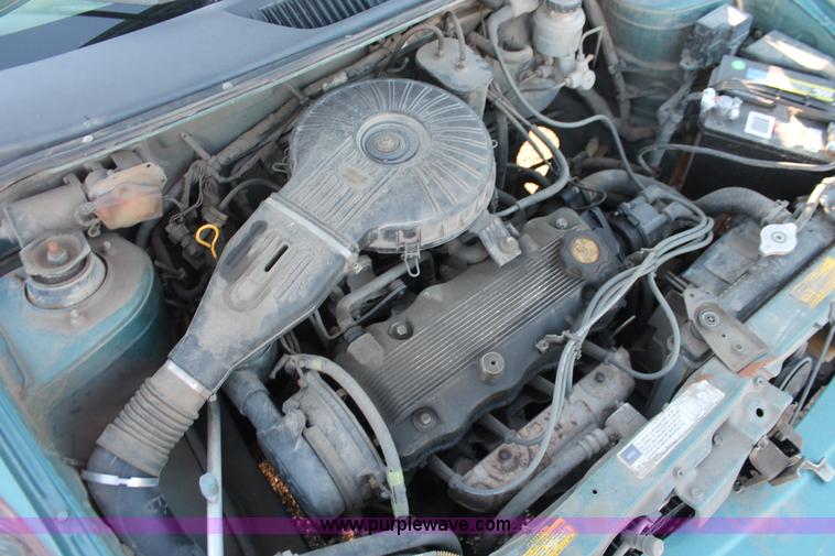 image for item D8320 1997 Geo Metro LSi