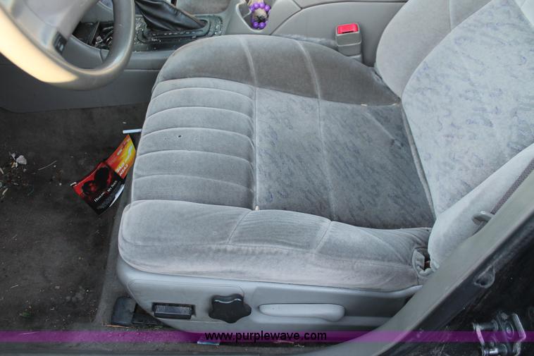 image for item D8324 2001 Chevrolet Impala