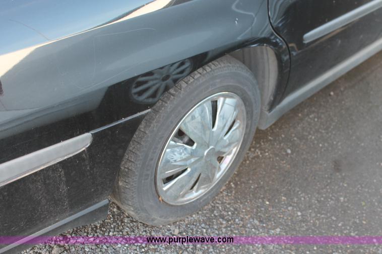 image for item D8324 2001 Chevrolet Impala