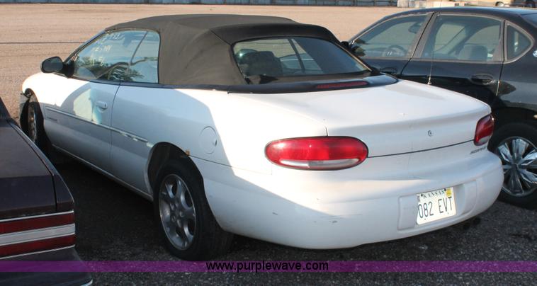 image for item D8325 2000 Chrysler Sebring JXi convertible