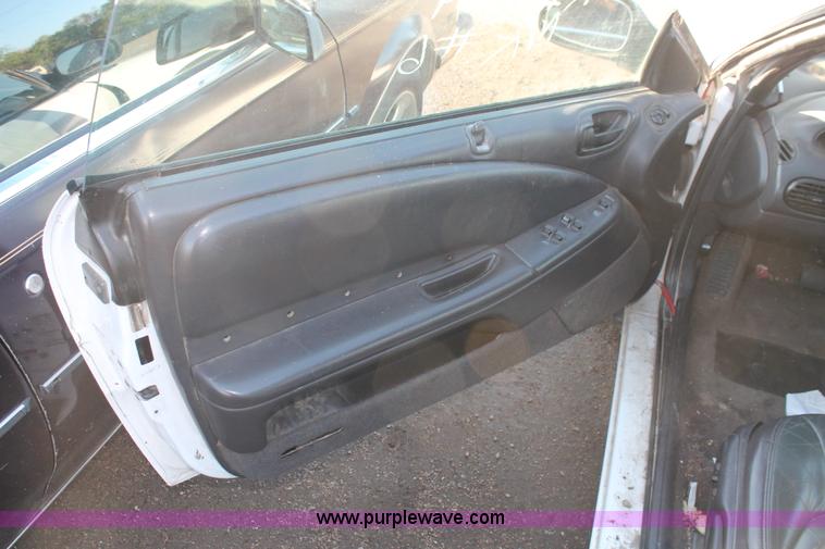 image for item D8325 2000 Chrysler Sebring JXi convertible