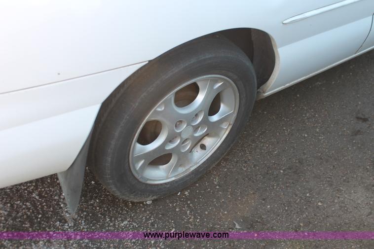 image for item D8325 2000 Chrysler Sebring JXi convertible