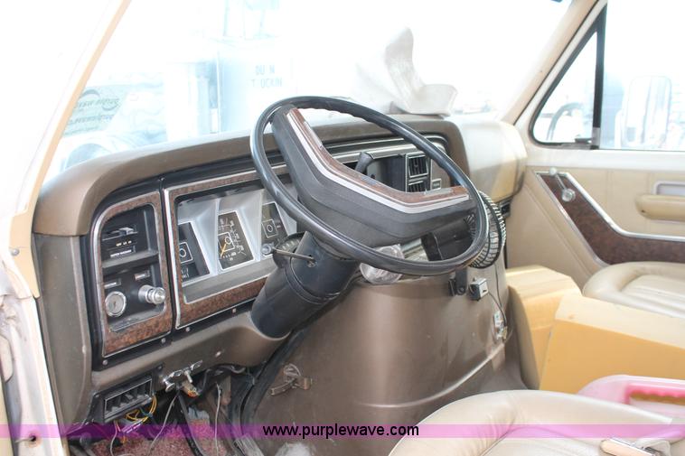 image for item E3202 1979 Ford Midas 2000 Chateau Camper Special motorhome