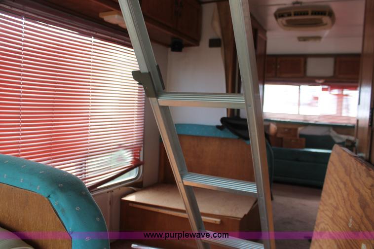 image for item E3202 1979 Ford Midas 2000 Chateau Camper Special motorhome