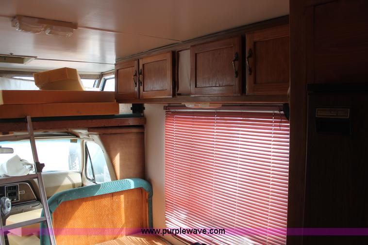 image for item E3202 1979 Ford Midas 2000 Chateau Camper Special motorhome