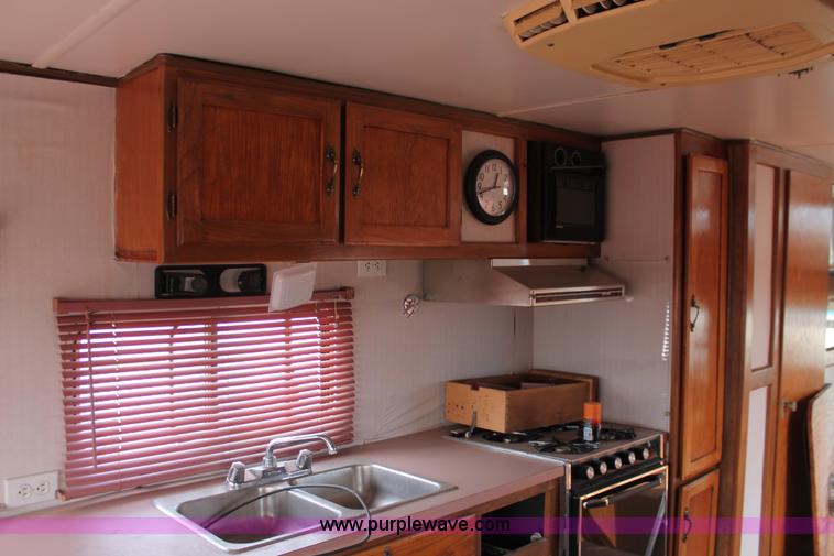 image for item E3202 1979 Ford Midas 2000 Chateau Camper Special motorhome