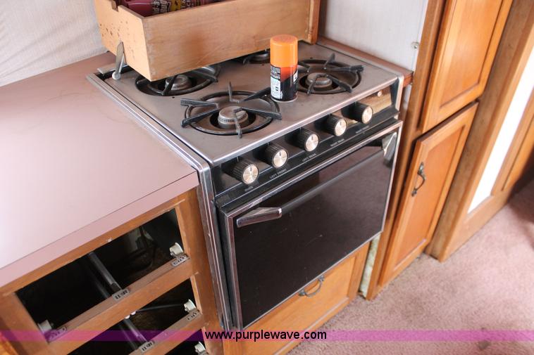 image for item E3202 1979 Ford Midas 2000 Chateau Camper Special motorhome