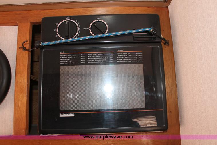 image for item E3202 1979 Ford Midas 2000 Chateau Camper Special motorhome