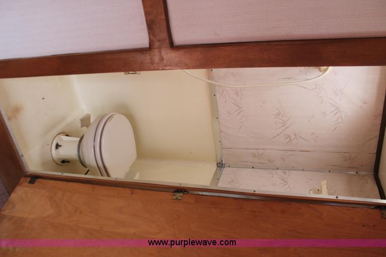 image for item E3202 1979 Ford Midas 2000 Chateau Camper Special motorhome