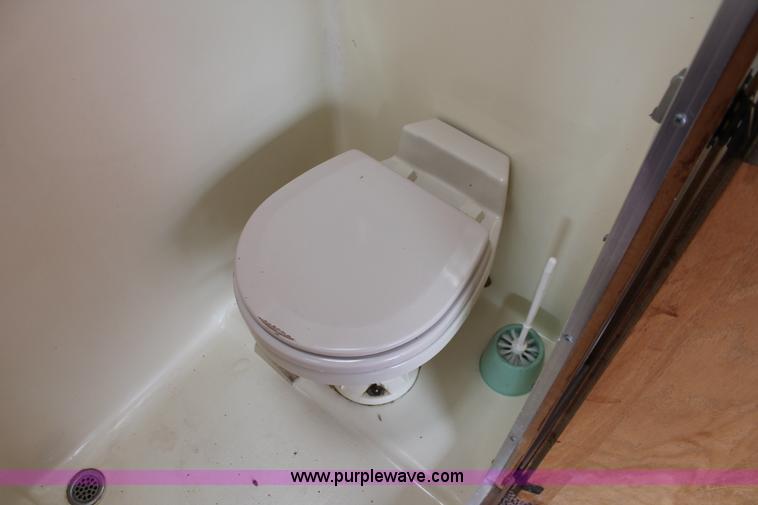 image for item E3202 1979 Ford Midas 2000 Chateau Camper Special motorhome