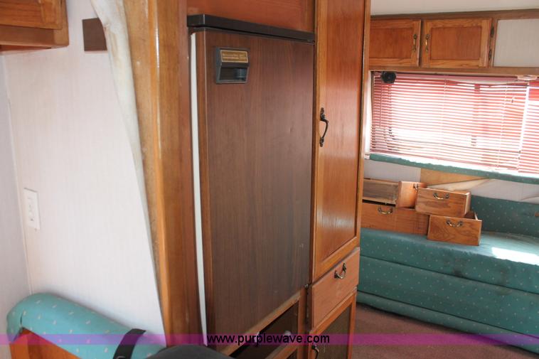 image for item E3202 1979 Ford Midas 2000 Chateau Camper Special motorhome