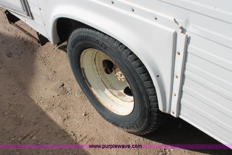 image for item E3202 1979 Ford Midas 2000 Chateau Camper Special motorhome