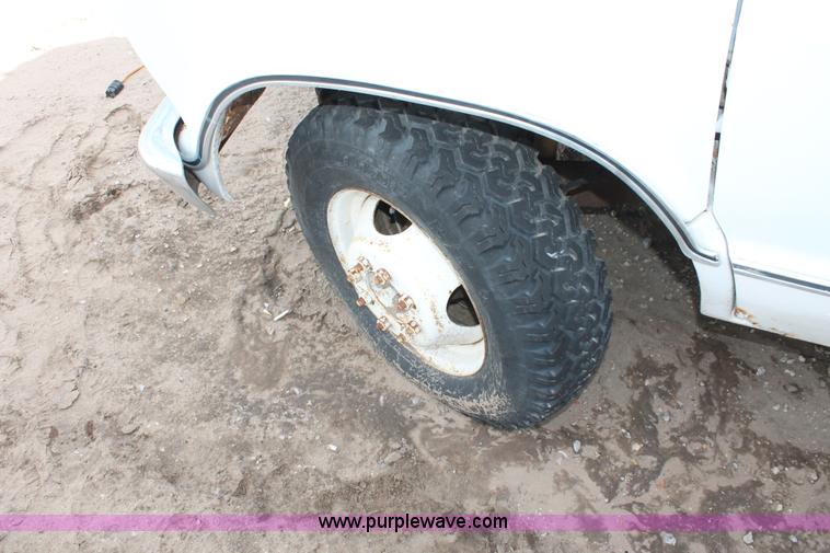 image for item E3202 1979 Ford Midas 2000 Chateau Camper Special motorhome