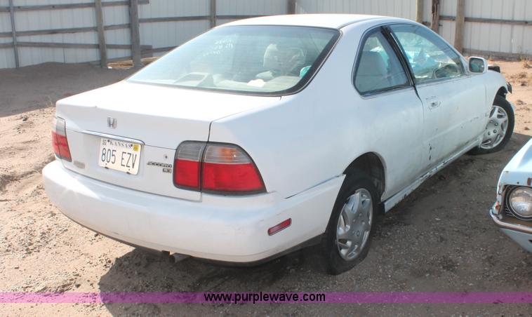 image for item H3554 1996 Honda Accord LX