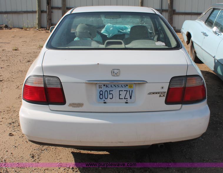 image for item H3554 1996 Honda Accord LX