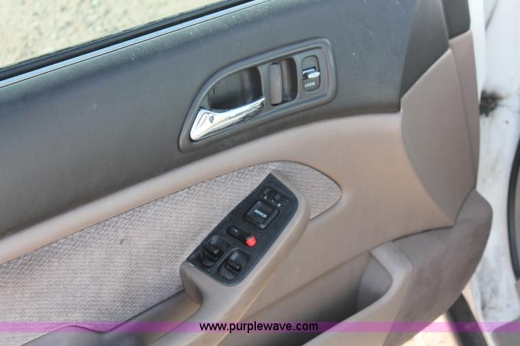 image for item H3554 1996 Honda Accord LX