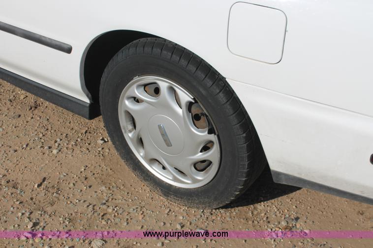 image for item H3554 1996 Honda Accord LX