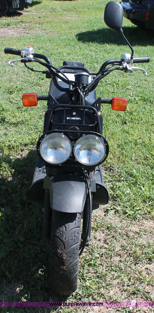 image for item H3558 2003 Honda Ruckus moped