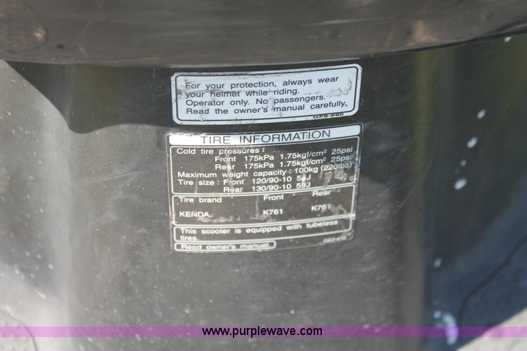 image for item H3558 2003 Honda Ruckus moped