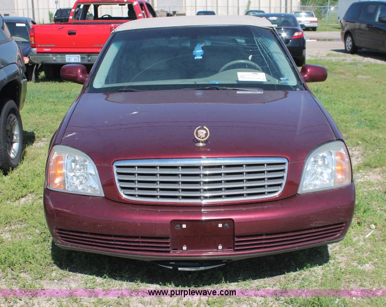 image for item H3561 2001 Cadillac DeVille