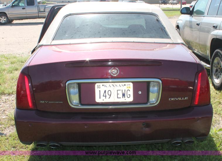 image for item H3561 2001 Cadillac DeVille