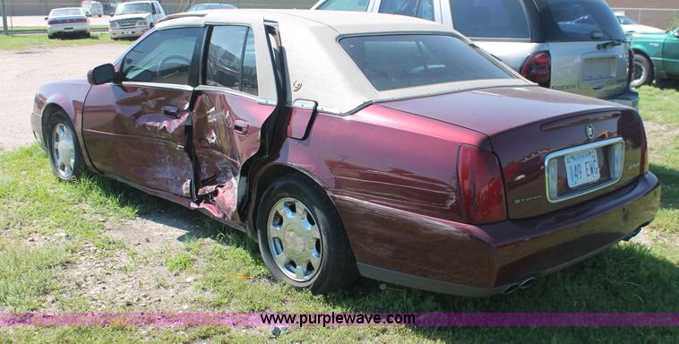 image for item H3561 2001 Cadillac DeVille