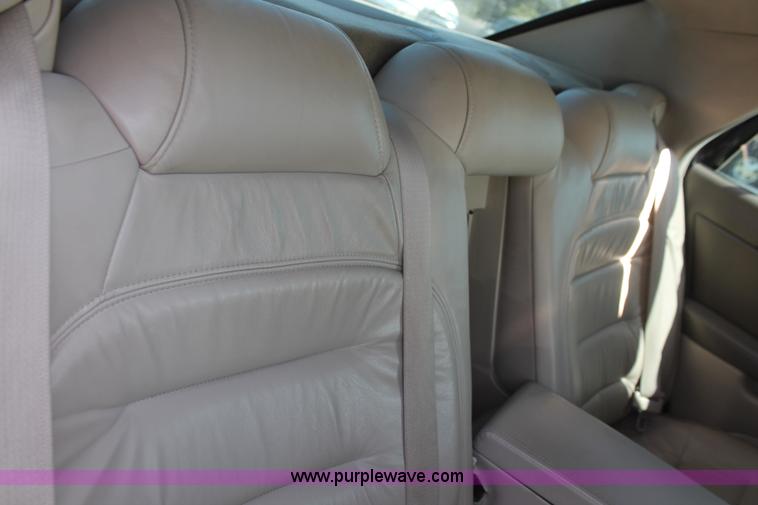 image for item H3561 2001 Cadillac DeVille