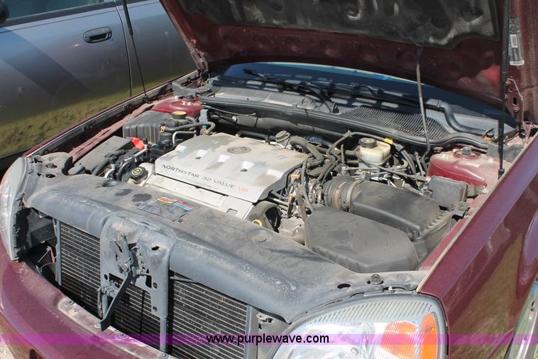 image for item H3561 2001 Cadillac DeVille