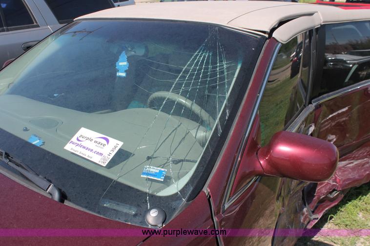 image for item H3561 2001 Cadillac DeVille