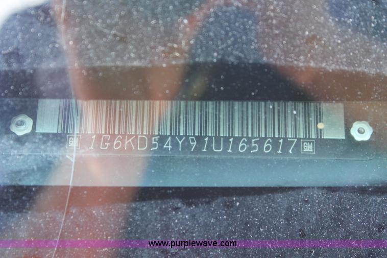 image for item H3561 2001 Cadillac DeVille