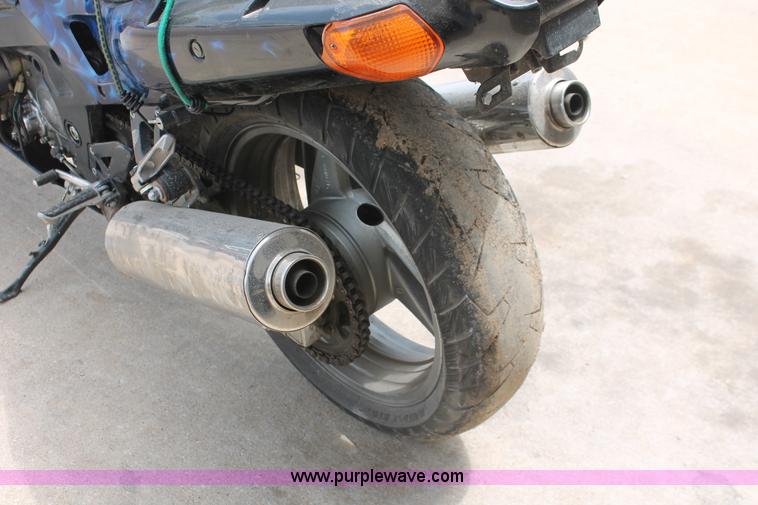 image for item H3565 2003 Kawasaki Z600-E motorcycle