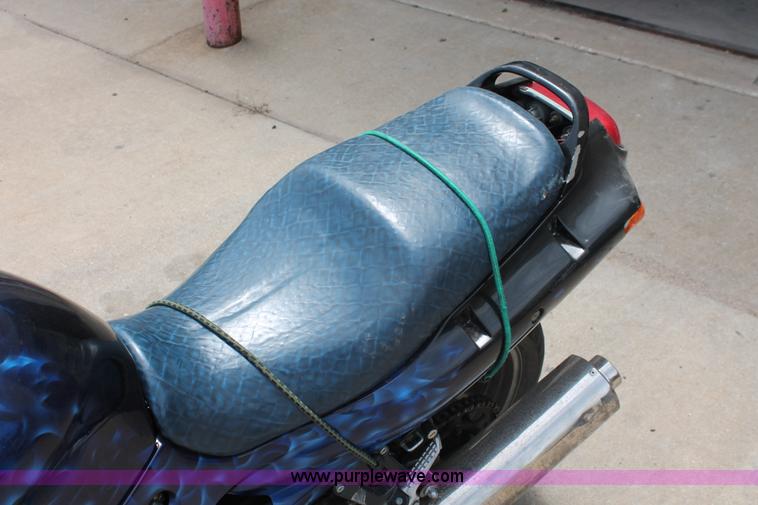 image for item H3565 2003 Kawasaki Z600-E motorcycle