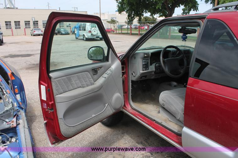 image for item H3566 1995 Chevrolet Blazer SUV